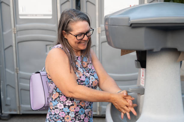 Best Porta potty rental near me  in Dillonvale, OH